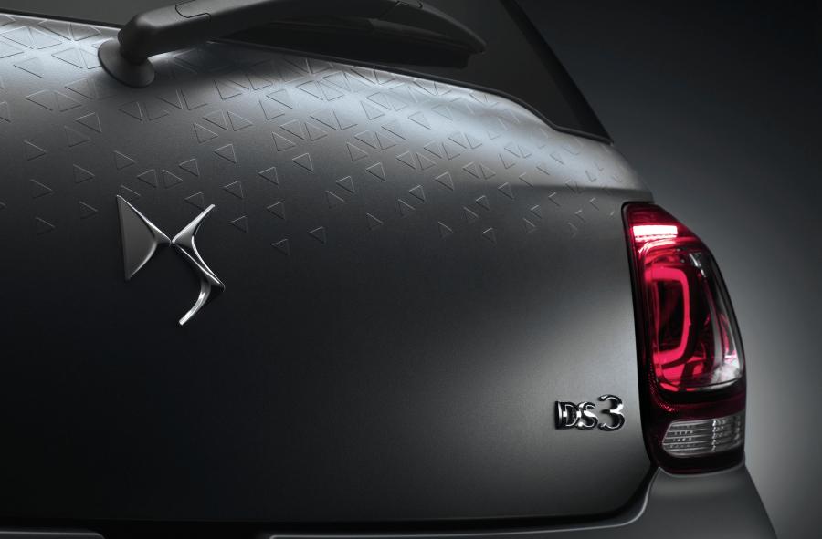 Детали экстерьера DS 3 Dark Side 2017 года  (фото 3 из 9)